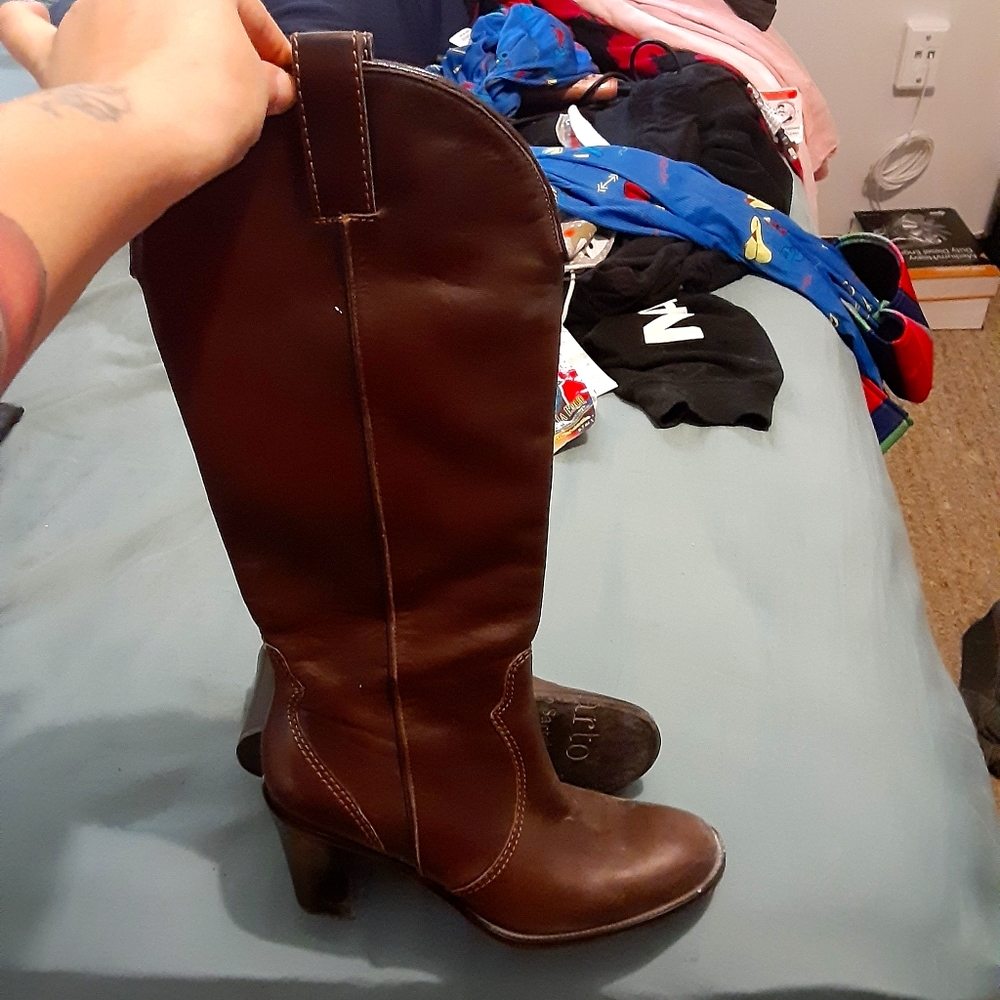 High heel Cowgirl boots